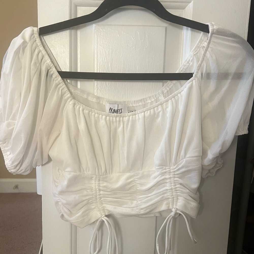 White short sleeve shirt